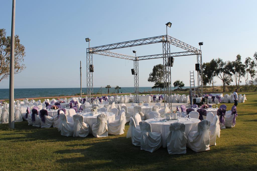 Wonasis Resort & Aqua Hotel Kargipinari Exterior photo