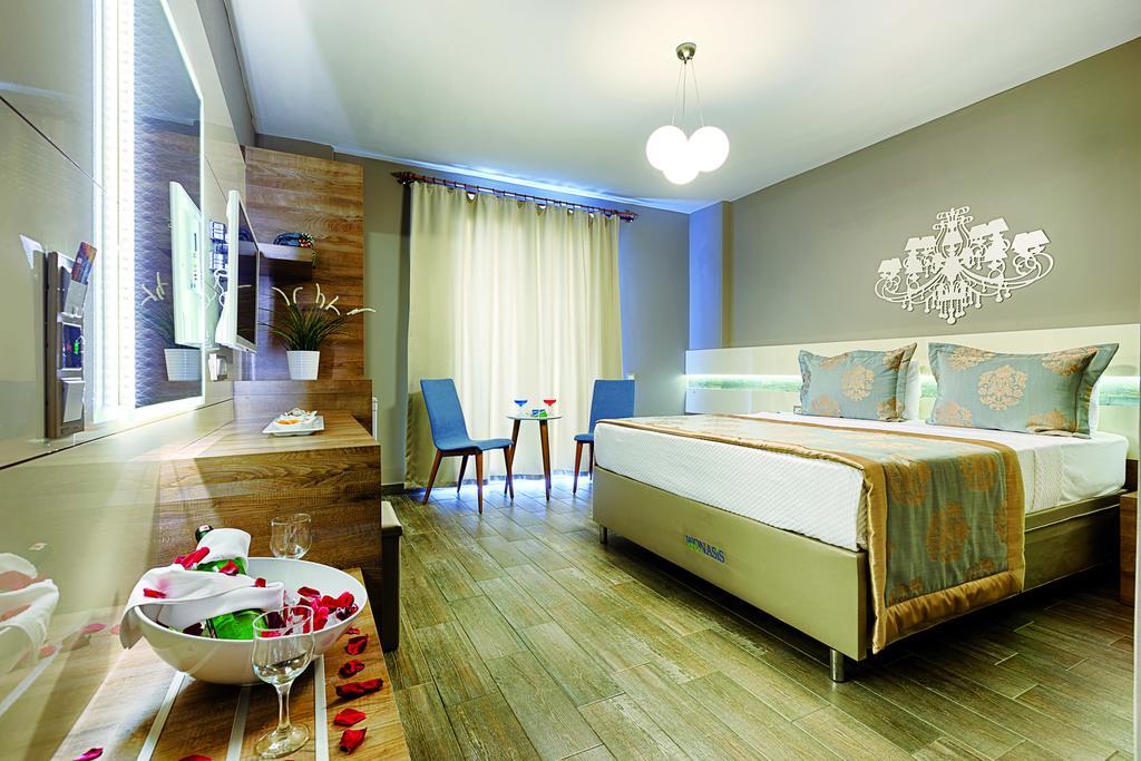 Wonasis Resort & Aqua Hotel Kargipinari Room photo